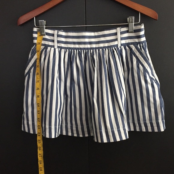 A-Line Mini Skirt (Any 3 skirt/dress/shorts $15) - Picture 2 of 3